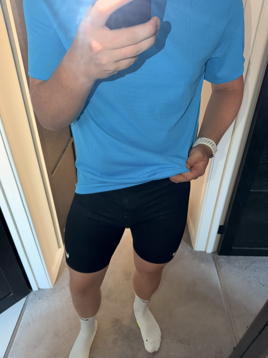 Sub97The's tweet photo. Best part of having a treadmill at home is wearing what I want &amp; having a constant reminder of my @KINK3Ddesigns cage whenever I look down https://t.co/OO1pc3Wk7B