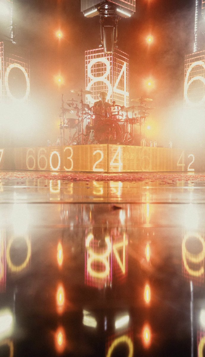 MusersOfMuse's tweet photo. More Muse on tour 

@museband https://t.co/FIAdNdBWxa