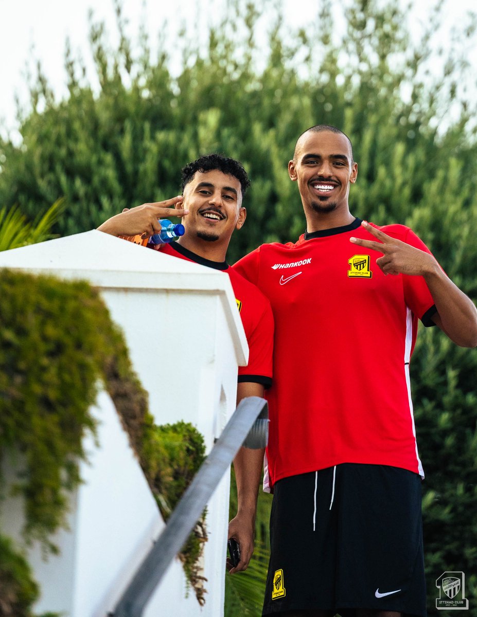ittihad's tweet photo. وقـت التمرين 😁✌️
#النمور_في_اسبانيا https://t.co/7i9iZ2oaFu