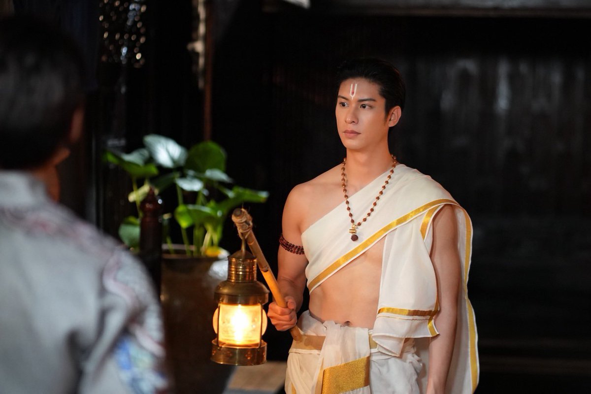 _lu_se_'s tweet photo. Стартовал лакорн #LoveDestiny

В главных ролях #AugustLeng

#บุพเพสันนิวาสEP1 
#LoveDestinyEP1 https://t.co/7bOuWIdcXJ