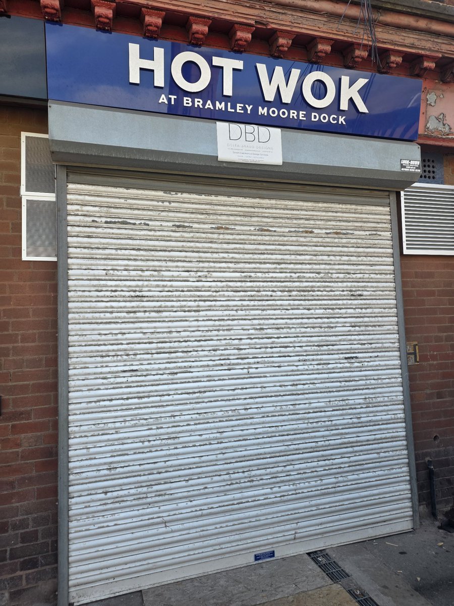 bluehousebmd's tweet photo. The new Hot Wok at Bramley Moore Dok. Nearing completion. Open for the new season. https://t.co/4i996cnLv8
