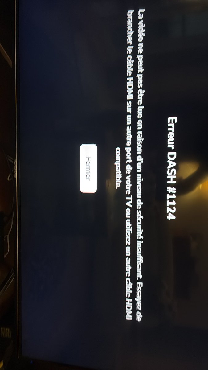 Laurent__D's tweet photo. @Freebox freetv me met de façon aléatoire cette erreur. J’ai bien le câble fourni par free. J’ai testé les différents ports hdmi. Des fois ça marche des fois ça marche pas. https://t.co/0HM0Uof3sy