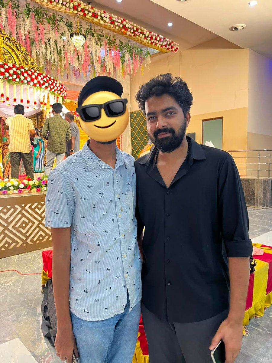 ManeeshhhNTR's tweet photo. I Stand with U Saii Roop Anna @RAWNTR ❤️

Chala bhaga matladavu Anna oka gang ki antha nightmare ayiyavu 🔥

#WestandwithRawNTR https://t.co/VrxKJS9iPP