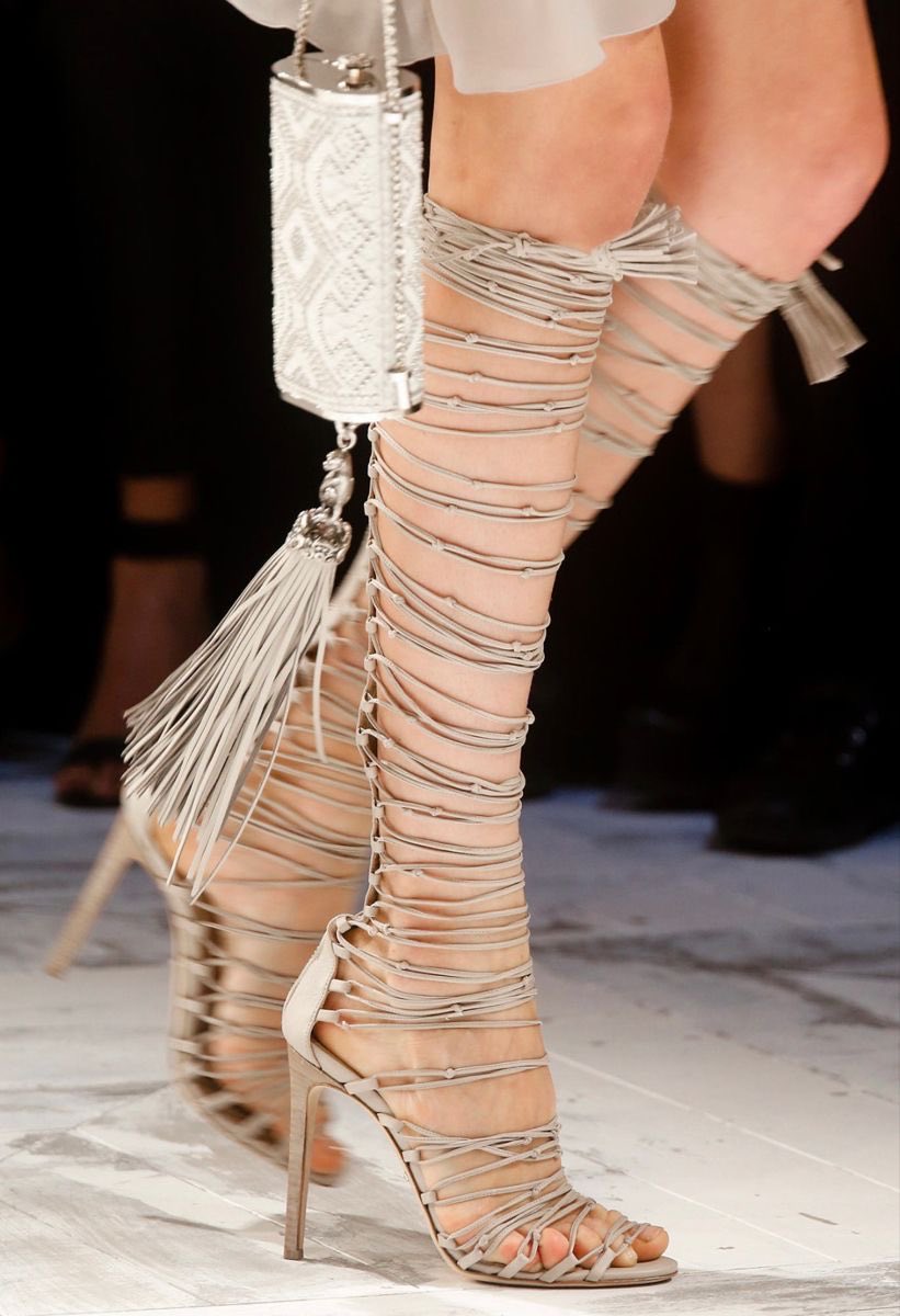 filleissue's tweet photo. Roberto Cavalli https://t.co/nHfixm420E