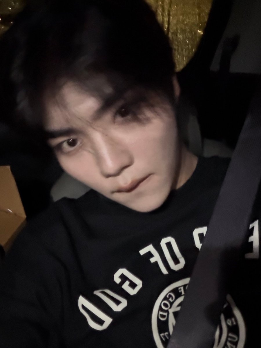 pgwchats's tweet photo. 260715 🧸📷💬 [12:52am kst]

- on my way home (*cutely)
- y/n good night
- i'll get home, wash up, and go to bed immediately
- i love youu 💙💙 (*cutely) https://t.co/hhGrrufheq