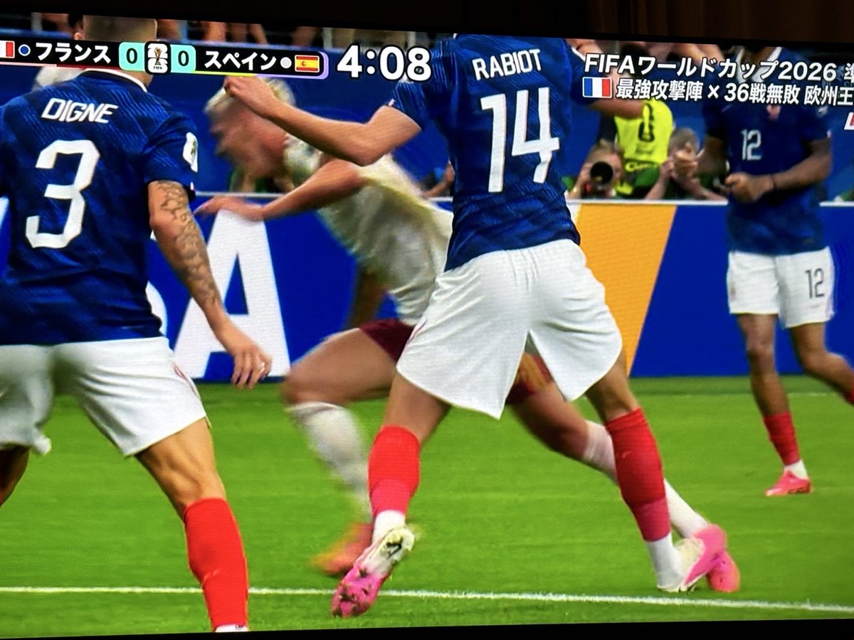 livingdead010's tweet photo. 04:08予定通りです⚽️ https://t.co/TYR1MS3aB4