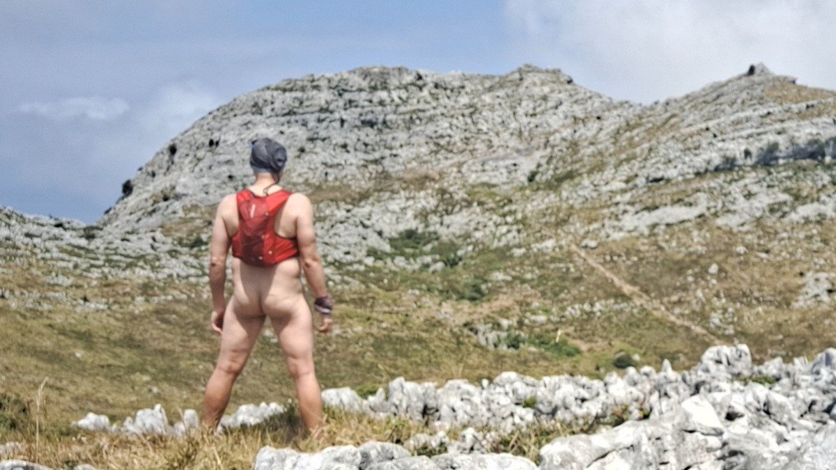 naturistaMente's tweet photo. Preparándome para la subida
#nude
#naked
#nudist
#nudista
#nudism
#naturist
#desnudo
#nudismo
#naturism
#naturista
#hikenude
#naturismo
#livelifenaked
#nakedoutdor
#skinnydipping
#nakedinnature
#natusenderista
#nakedadventures
#desnudoenlanaturaleza https://t.co/iR2b6KPkkL