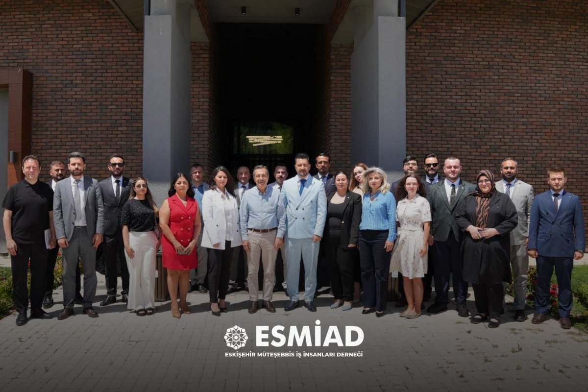 esmiad_'s tweet photo. Eskişehir Tepebaşı Belediye Başkanımız Dt. Ahmet Ataç‘ı ESMİAD’da ağırlamaktan memnuniyet duyduk. https://t.co/mShfSd50G5
