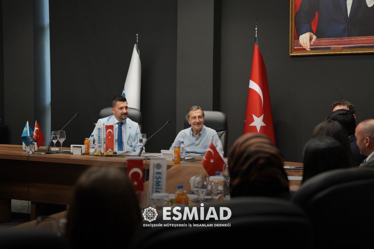 esmiad_'s tweet photo. Eskişehir Tepebaşı Belediye Başkanımız Dt. Ahmet Ataç‘ı ESMİAD’da ağırlamaktan memnuniyet duyduk. https://t.co/mShfSd50G5