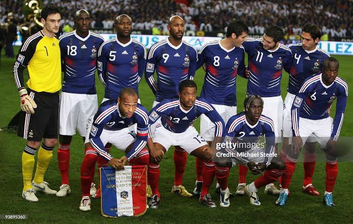kobe_mercado_'s tweet photo. Francia hoy. https://t.co/nuz9spBJTf