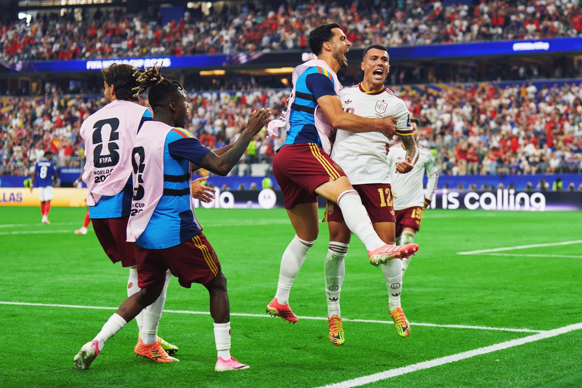 SEFutbol's tweet photo. Esta secuencia la hemos gritado todos, ¿me equivoco?

🇫🇷 🆚 🇪🇸 | 0-2 | 69’

#VamosEspaña | #CopaMundialFIFA https://t.co/CcoJBoNFT5