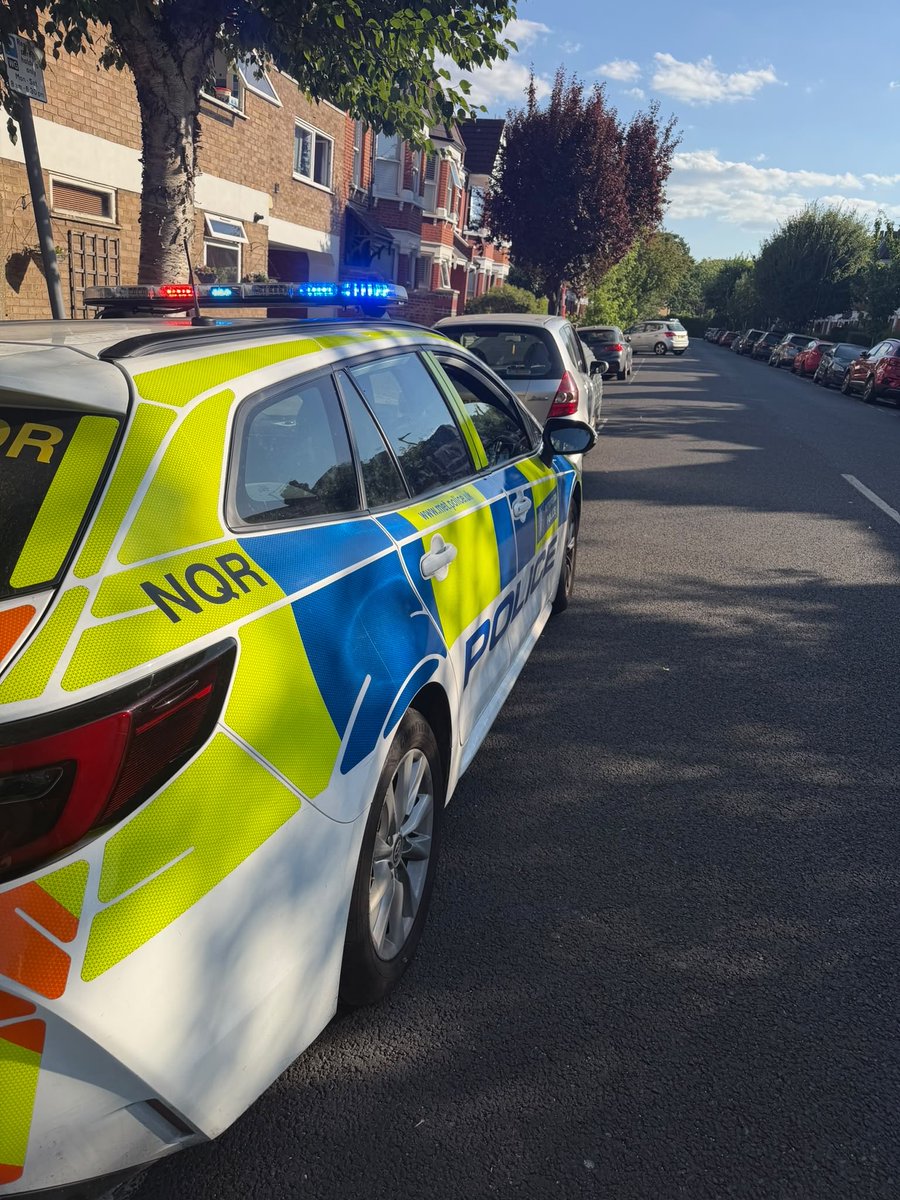 MPSSpecials's tweet photo. North Area Specials | SPS Capa Lead Officer . Less than 5 minutes into the shift officers have already seized a vehicle for no insurance. Here we go another busy shift ahead! Thank you team for giving up your time #OpDriveInsured #RoadSafety
#CommunitySafety https://t.co/9nYBLjgI7A