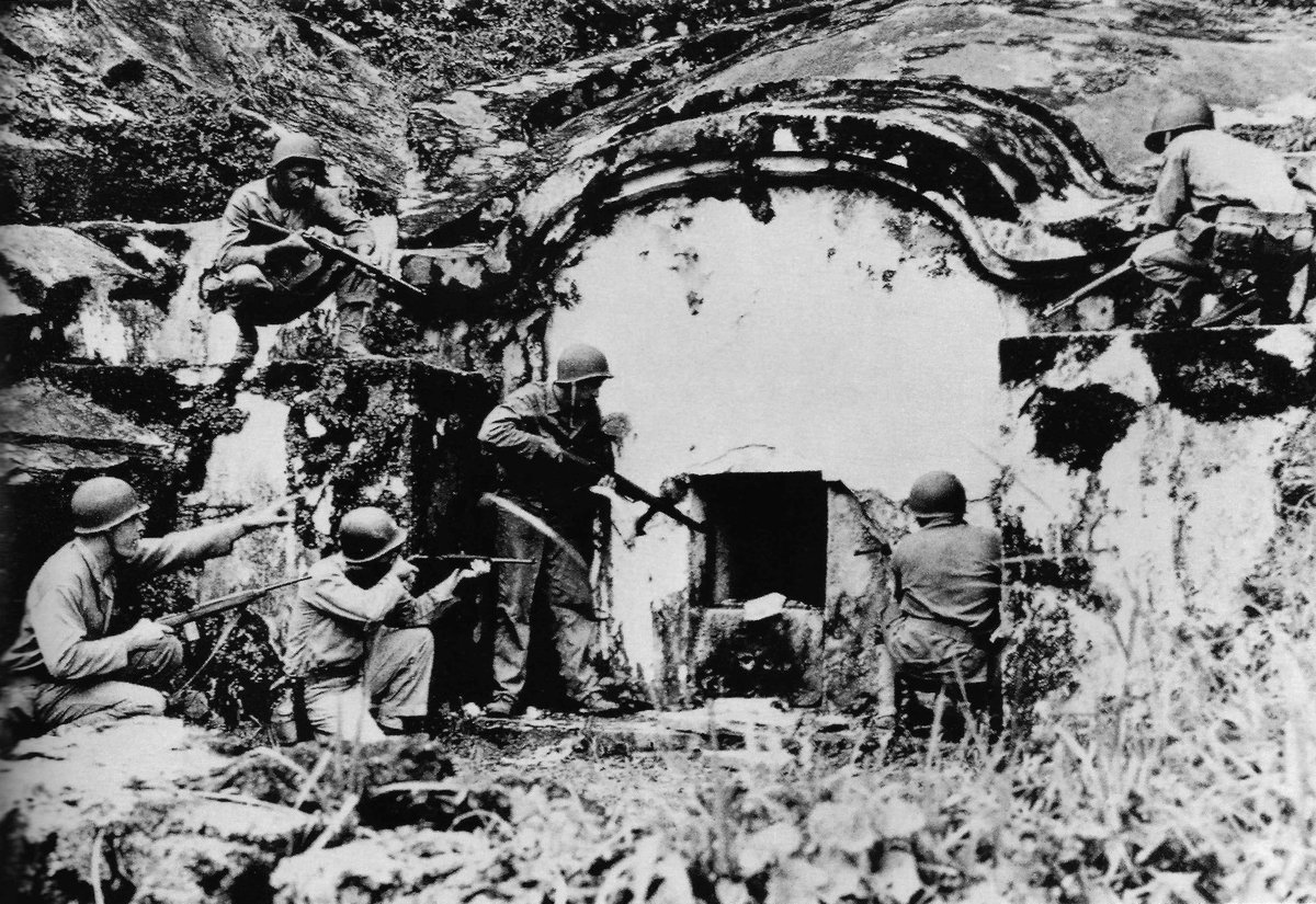 red1992Zo's tweet photo. @jointstaffpa こちら沖縄戦従軍兵士ですよ？？
自衛官に大東亜戦争経験ありますぅ？？
無いですよねぇ？？
あんまり大の大人が頑張れば報われる何か言わない方が良いっすよ？？
世の中、上には上がいますからねぇ？？ https://t.co/PAXKdPBlmB