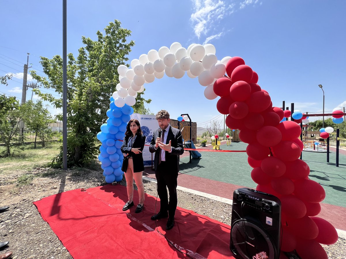 UNHCRArmenia's tweet photo. On 14 July, National Day of🇫🇷France, @UNHCRArmenia🇺🇳extends its warmest congratulations to People of France. 
We sincerely🙏thank Ambassador @O_Decottignies &amp; France for their generous support, inspiring hope &amp; resilience to refugees in🇦🇲Armenia.
Merci et bonne Fête nationale! 🇫🇷 https://t.co/NVlqfPnCoQ