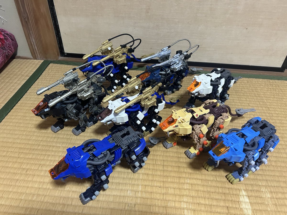 puterasu's tweet photo. リアライズ・デザートライガー申し込んでないので当然当たらないよね
なので当時版で
#ゾイド　#ZOIDS https://t.co/6l8minKa6V