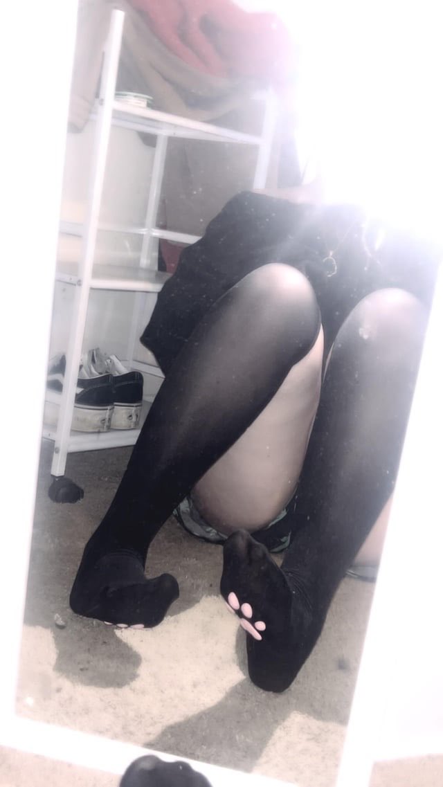 fathomwble's tweet photo. give a dog a bone ? :3

#ftm #ageplay #petplay #puppyboy https://t.co/BsHsHAAU2S