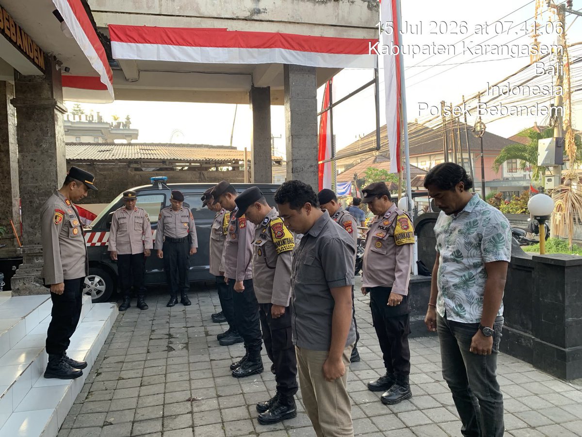 PBebandem's tweet photo. Awali Tugas dengan Doa dan Arahan, Kapolsek Bebandem Pimpin Apel Pagi Personel
​Memulai pelayanan hari ini, personel Polsek Bebandem melaksanakan kegiatan rutin Apel Pagi yang dipimpin langsung oleh Kapolsek Bebandem, https://t.co/UBsThxt7Ec