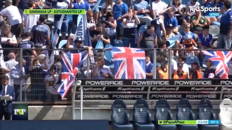 EceizaLeo's tweet photo. Se colgaron en una sola cancha, en una sola platea. https://t.co/xPst0WdN2a