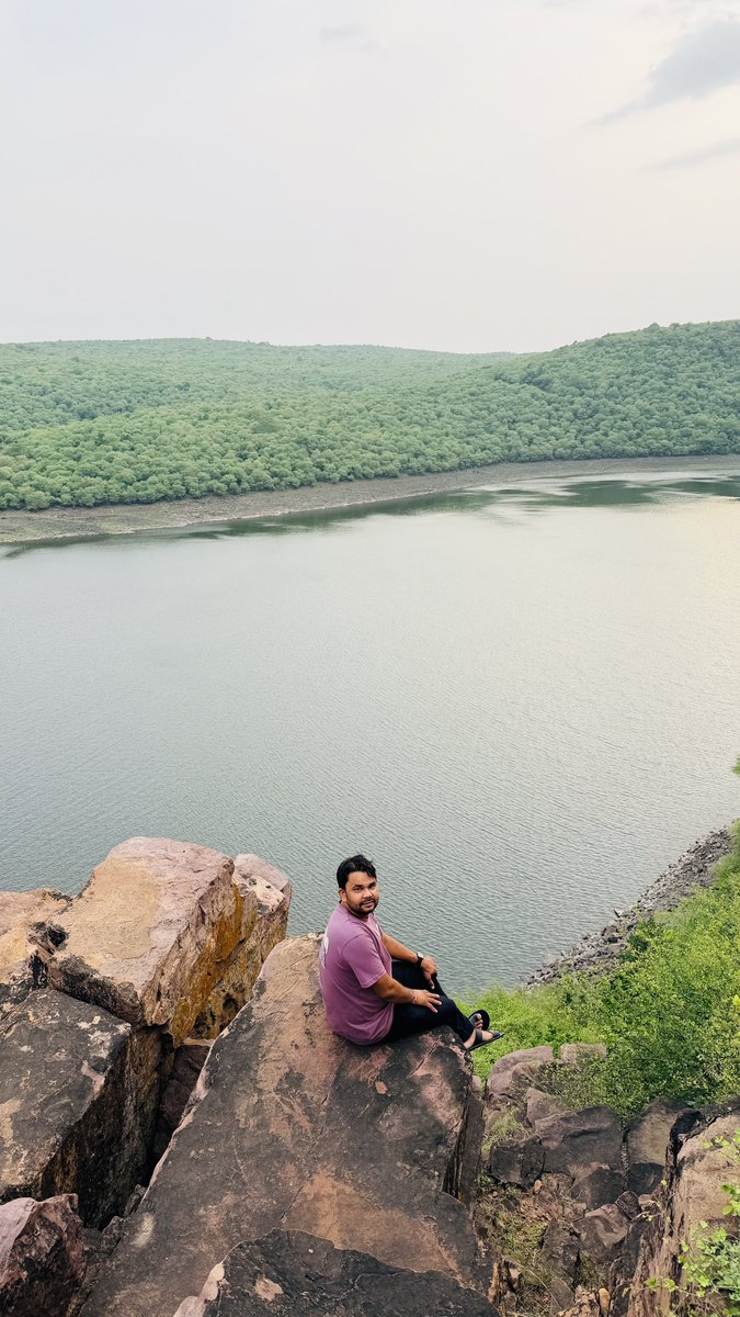 drdev_nagar's tweet photo. #Jhalawar #झालावाड़
डूबता सूरज… और प्रकृति की सबसे खूबसूरत थेरेपी। 🌇
भीमसागर ( खानपुर ) घाटी के बालाजी के पीछे #Sunset पॉइंट का सुंदर दृश्य।
#SunsetPoint #NatureTherapy #SunsetVibes #Peace #RiverView #Sukoon https://t.co/4UDU7VSQcM