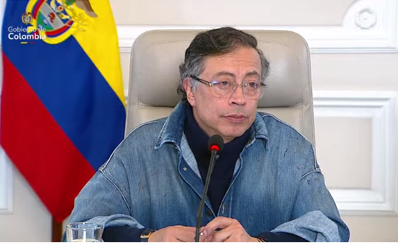 emiliolagos1's tweet photo. "Estimo que el fraude fue de unos 848 mil votos"

Presidente Gustavo Petro https://t.co/rfnD8C3ugm