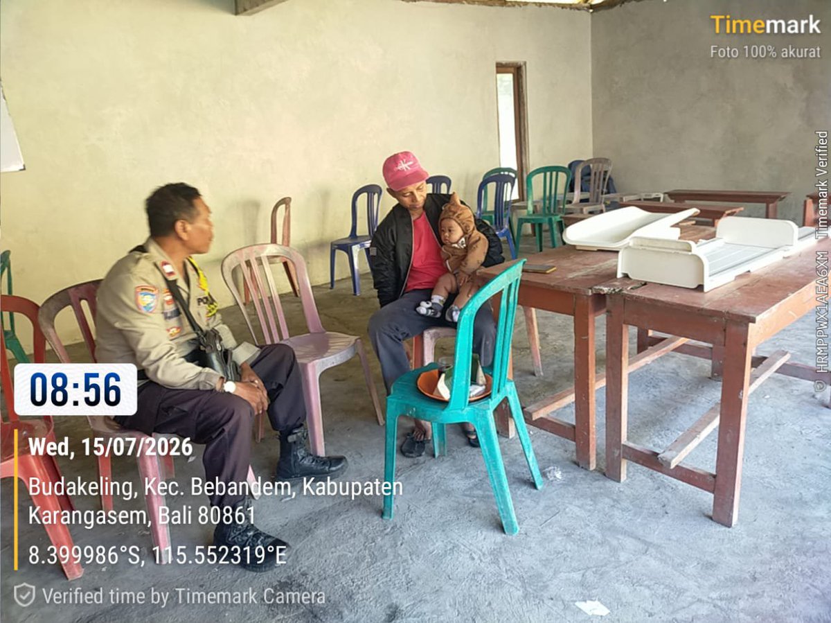 PBebandem's tweet photo. Dukung Generasi Emas Bebandem Bebas Stunting, Bhabinkamtibmas Atensi Giat Posyandu di Banjar Gula
​Polsek Bebandem terus berkomitmen mendukung program prioritas pemerintah dalam menciptakan generasi masa depan yang sehat dan berkualitas melalui pemantauan kesehatan sejak dini. https://t.co/KxdQCU5ewR