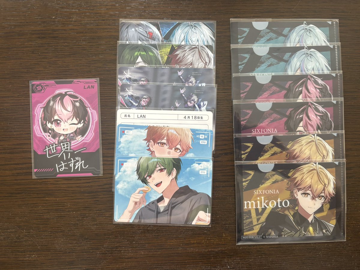 mo_chi80's tweet photo. 譲 1枚目
求2枚目＋クリアファイル🍍様📢様🍵様

🍵様レアカードはお譲り迷い中のため、条件の良い方のみ
 #シクフォニグッズ交換 https://t.co/wsQbN5hm5A
