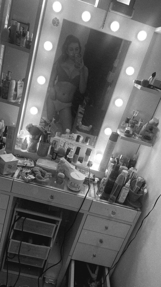 CherryCoklet's tweet photo. Morning💋 https://t.co/Hm180jQs1l