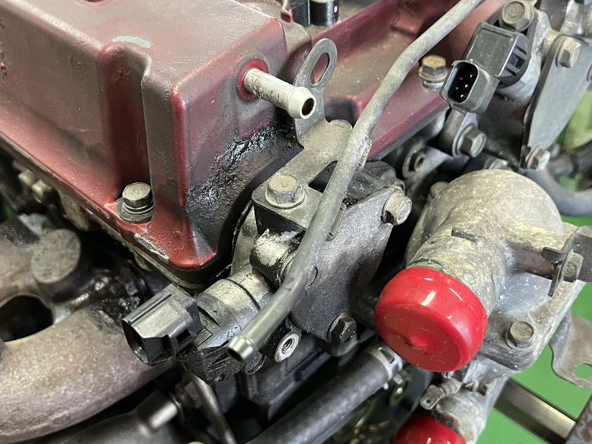 monster_legend_'s tweet photo. 鋳鉄ブロック祭りはまだ続きそうで…
CT9W EVO Ⅸワゴンの4G63オーバーホールのご依頼です。
なんと走行距離46万キロ⁉️こんなに走った未開封エンジンは初めてです。
MIVEC付きなのでワゴンのMTですね。
分解して各部チェックしていきましょう。 https://t.co/ZedE0F36sz