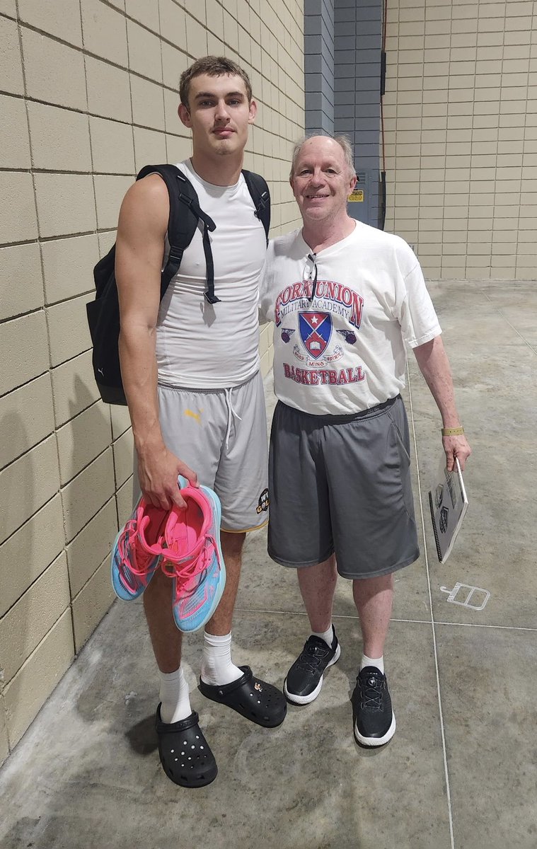 HamricJon's tweet photo. @brody_hamric caught up with his future @FUMAPGbball Head Coach @CoachBobWill and Assistant Coach @GaryHinesFUMABB at the @NxtProHoops live event in Richmond this past weekend.      @Coach_Staley https://t.co/fHDfPItmCG
