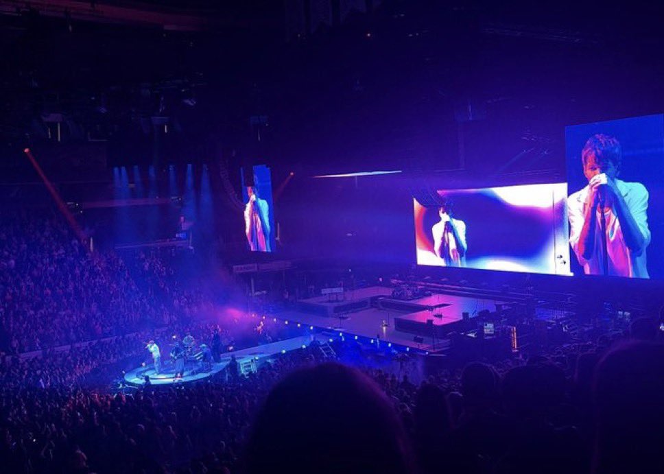 LSBRTourUpdate's tweet photo. 📸 | Palco do Louis para a #HDWGHWTBoston! 

©️ owner https://t.co/bV5KVJ9hqv