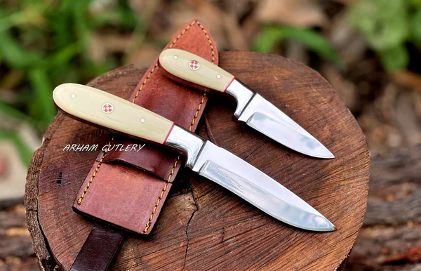 Arhamcutlery's tweet photo. Handmade D2 Steel Knife Set – Resin Handle with Leather Sheath 

Shop Now !!!!
https://t.co/CIoguzr0ko 

#handmade #handmadeknife #hunting #huntingknife #arhamcutlery #giftforhim #giftidea #outdoor #outdoorknife #forgedknife #knife #knives https://t.co/CPlk4l77Bw