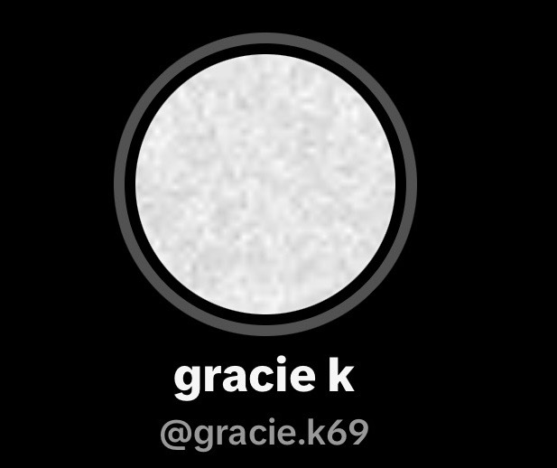 VIXPOP_'s tweet photo. 🚨 Gracie K has wiped her page and changed her profile picture. Possibly hinting at a new era? 👀 https://t.co/9oJUcNLKLt