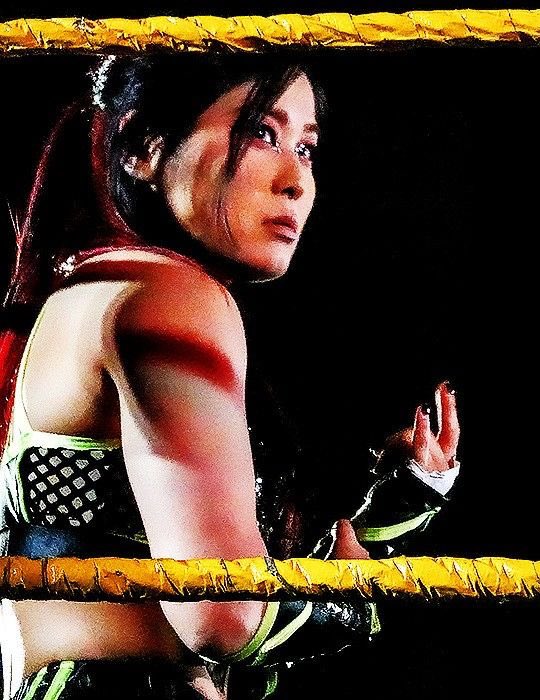 bigantie's tweet photo. Nah this pic of Iyo 🔥🔥 https://t.co/OpsM2eFD3a