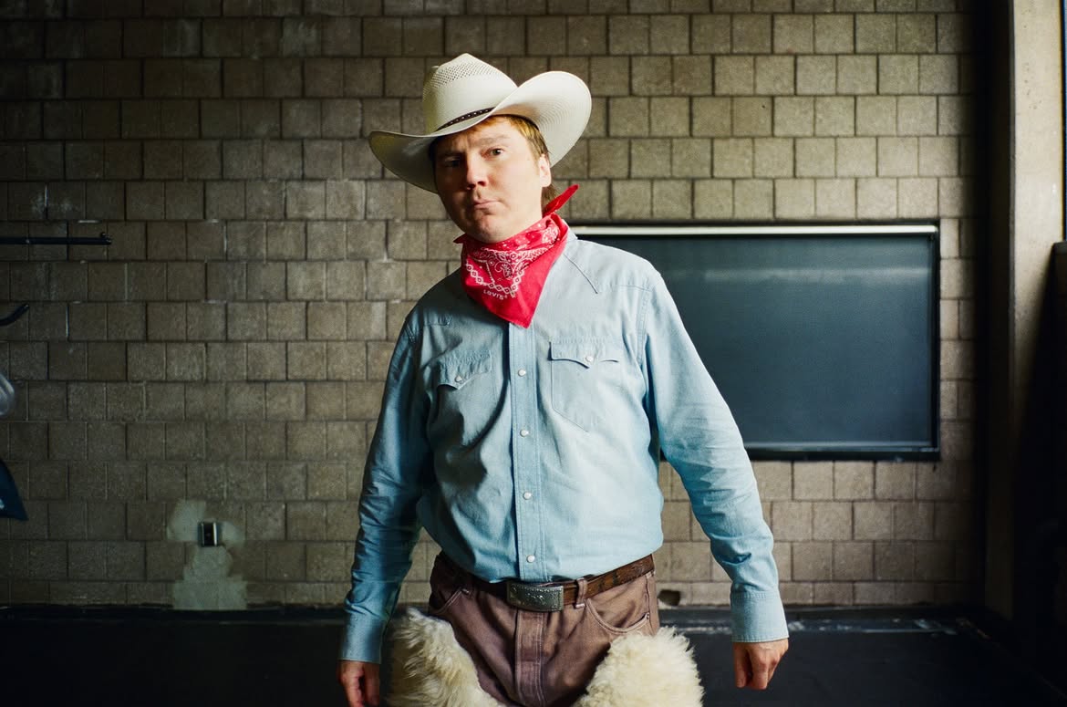 gayporndano's tweet photo. mom: we have arthur morgan from red dead redemption at home

the arthur morgan from red dead redemption at home: https://t.co/MvtS5rlxLE