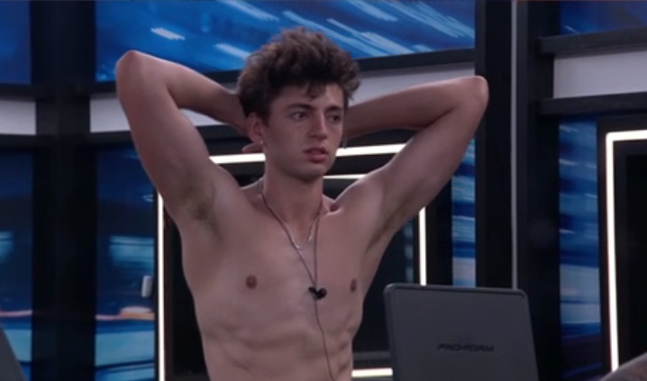 kychotic's tweet photo. something purring part 5 #BB28 https://t.co/GOXGSGJIkh