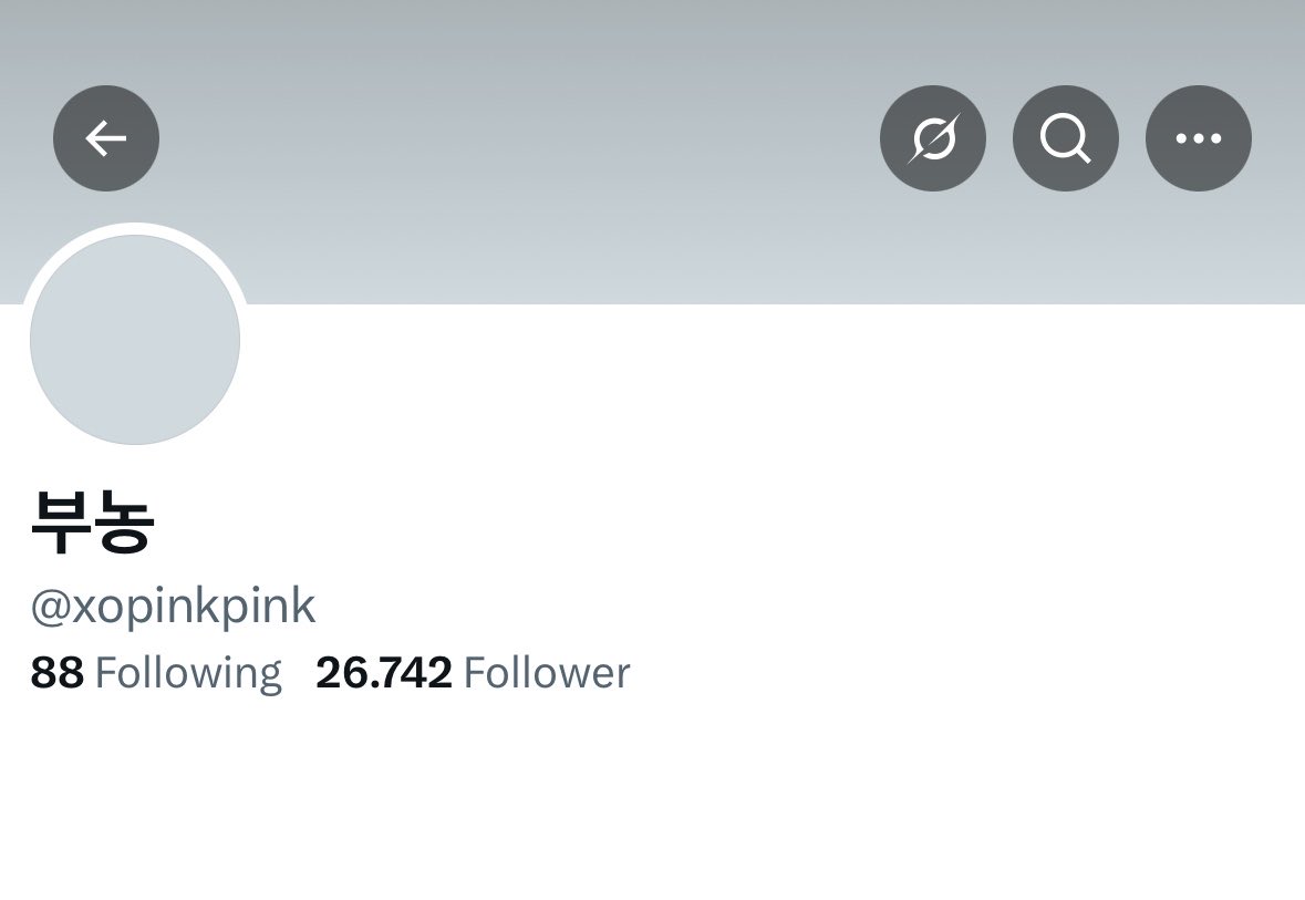 _Kyoongnini_'s tweet photo. Honestly? A while ago I would have felt sad but over the last 2 years she became ot5 so… sorry not sorry 🤷🏻‍♀️

Like… sad in reference to what she once was but not for what she has become https://t.co/kBZvpstnWS