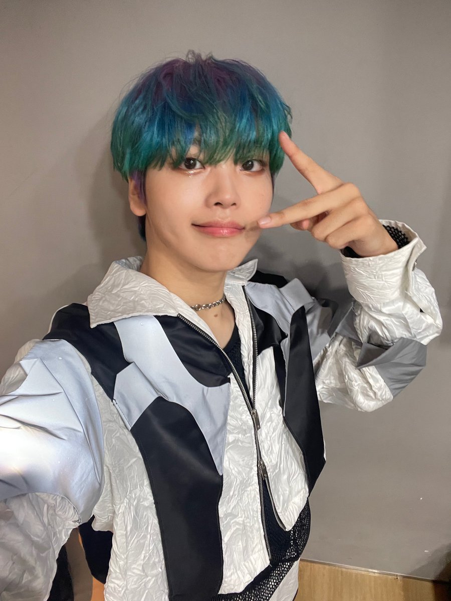 rosedrift_'s tweet photo. 𝚂inceramente no me esperaba tener el #𝑆uɴ𝒻ᥣowᥱr𑁯𔓘𝚖թ𝟹 song tan pronto 🌻♡ pero no me quejo, ya que ahora sí tendré la excusa perfecta para salir y poder oír el #𝑀𝕒𝑙𝕚buʼ𓈒࣪𖠇𝚍e͟bu𝐭 en vivo, como tiene que ser, ya sabes.

𝙲u𝕥ǝ pu͞pp𝕚ǝ ✶ ! ︎ꕀ #𝒵hǝnn𝕚e https://t.co/uyDFOX1hLr