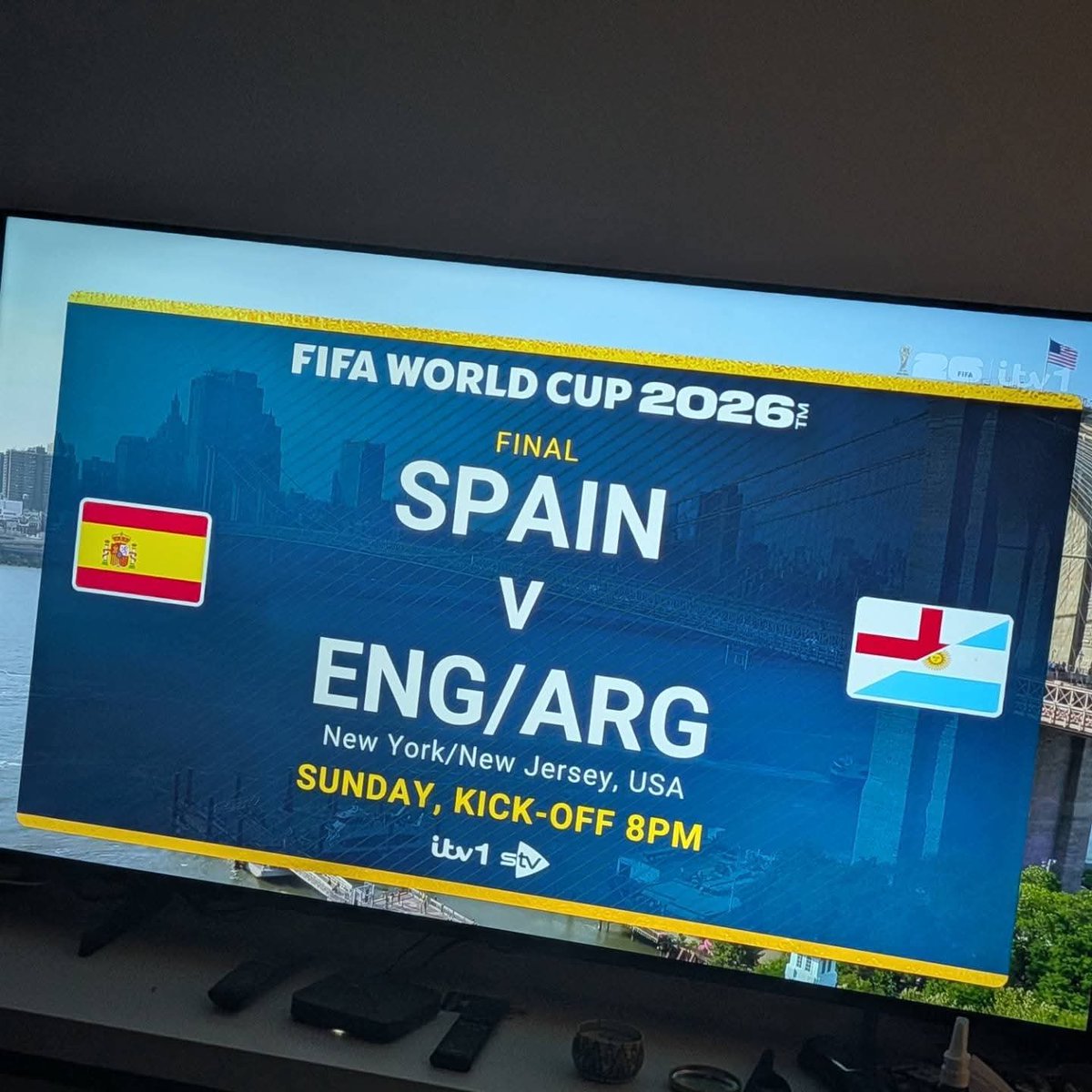 saibot24's tweet photo. I reckon we'll win this one with it being 11 v 22. The numbers game should see Eng/Arg through. https://t.co/lYBaTwY4ry