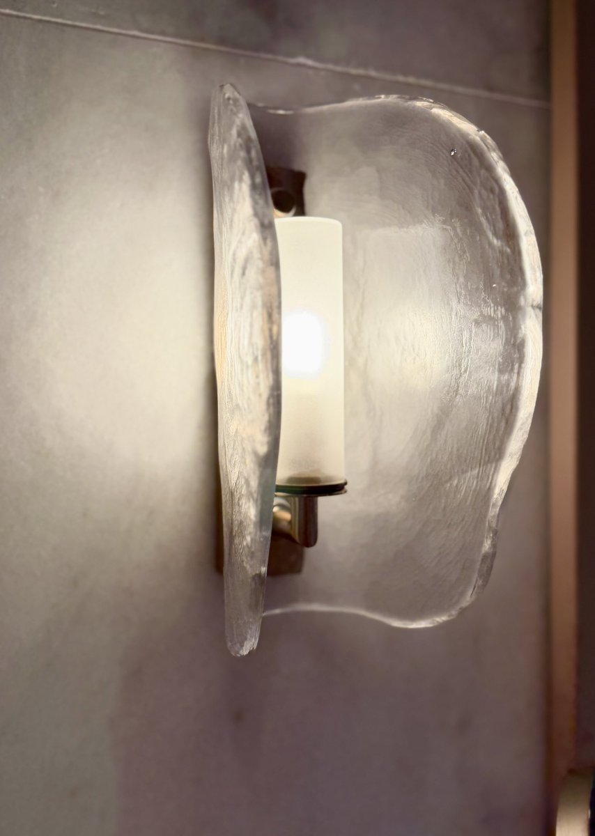 TheTapEndDesign's tweet photo. Bespoke brushed red gold and glass IP Rated lighting on display at our design studio 💡 #BathroomLighting https://t.co/xakQqjIsUh