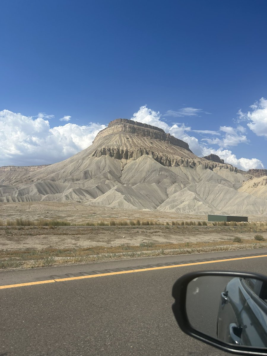 whosdev_'s tweet photo. this state is so pretty, I’m so happy I was displaced here in my youth https://t.co/yfWMQe294W