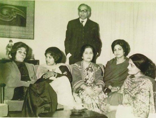 rubabbx's tweet photo. When Ada Jafri walked into Urdu poetry in 1945 it was a world run entirely by men.

She stayed for 70 years.

And left it forever changed.

Ada Jafri. Born Aziz Jahan. August 22, 1924 in Badayun, British India. Father died when she was three. Raised by her mother in a society that told women to be invisible.

She started writing at 12. Under a pen name because publishing under a woman's name was considered bold.

She studied under two of the greatest Urdu poets of her era. Akhtar Sheerani and Jafar Ali Khan Asar Lakhnavi corrected her ghazals. She learned. She grew. She surpassed.

First ghazal published 1945. First collection Main Saaz Dhoondti Rahee published 1950. By that year she was already being called the First Lady of Urdu Poetry.

She moved to Karachi in 1947. Chose Pakistan. Built her life and her literary legacy here.

For the next 65 years she wrote in every form Urdu poetry offered. Ghazal. Nazm. Haiku. Five collections. An autobiography. Forty research papers. A voice that critics said carried the eternal colours of Ghalib, Iqbal and Jigar.

Ustad Amanat Ali Khan sang her ghazal Honton pe kabhi un ke and gave it to the whole world.

Outstanding Female Poet of the Century 1955. Adamjee Award 1967. Tamgha-e-Imtiaz 1981. Pride of Performance 2002. First female Kamal-e-Funn Award 2003.

She died March 12, 2015. At 90. Still celebrated. Still beloved.

She entered a world that had no space for her.

She built the space herself.

Ada Jafri.

Pakistan Zindabad. 🇵🇰