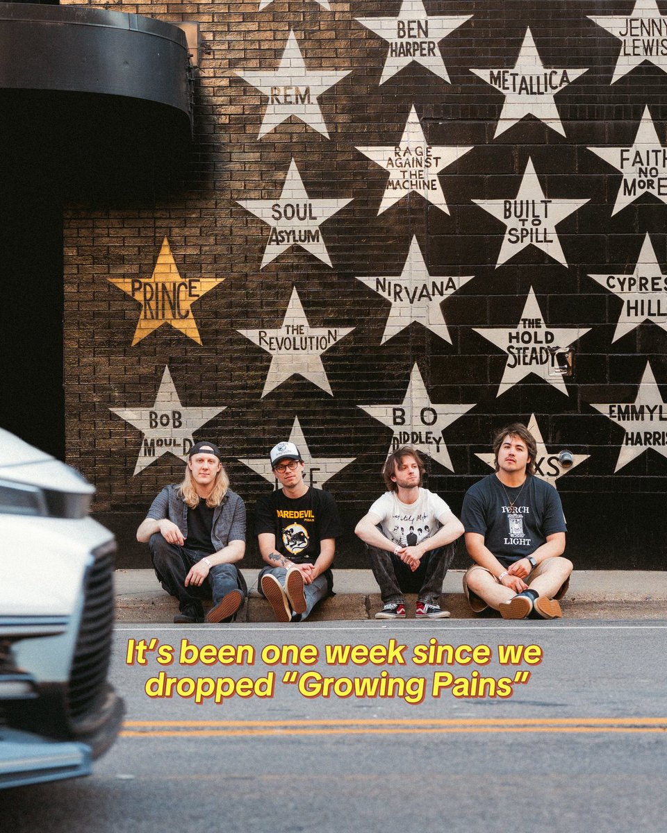 pullstringband's tweet photo. “Growing Pains” is the conclusion to the themes explored in our previous singles about breakups and coming of age. 

#newmusic #newrelease #growingpains #midwestrock #midwestbritpop https://t.co/xTxRBESL8N