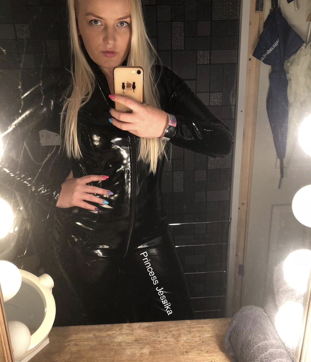 JessikaDommeUK's tweet photo. Beg to kiss my PVC. 

#Catsuit #Worship #Dominance #Obey #Serve https://t.co/rjdCCOmoSC