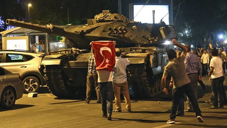 ugurcanYilmz's tweet photo. “Bazı tarihler, bir milletin izzetiyle yazılır”

#15TemmuzDestanı https://t.co/vYKR6RQ9q5