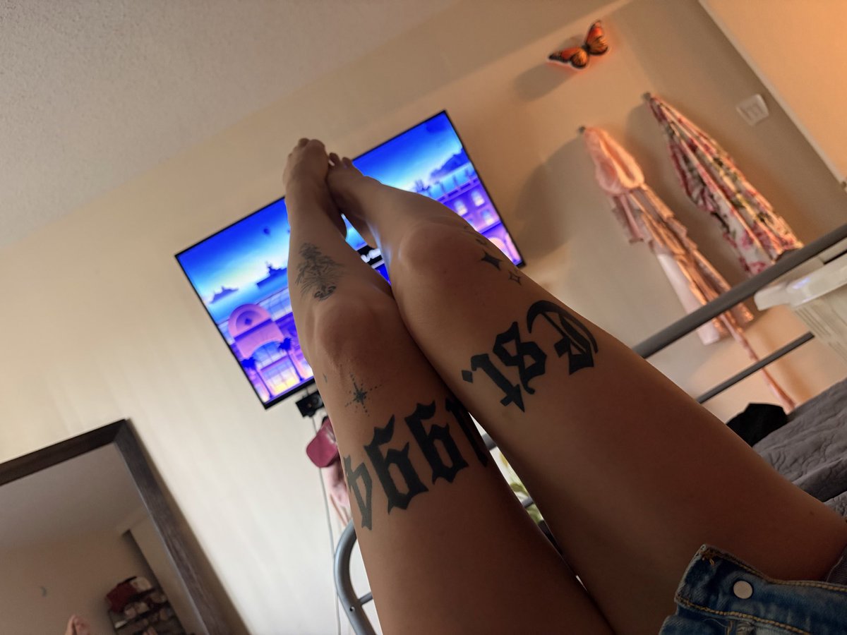 LittleMissRed94's tweet photo. Special Post Tonight!! ❤️ 
Click the link in my bio to see 🫣 
#tanned 
#summer 
#redhead 
#OnlyFansNew https://t.co/r9bNWNp8yV