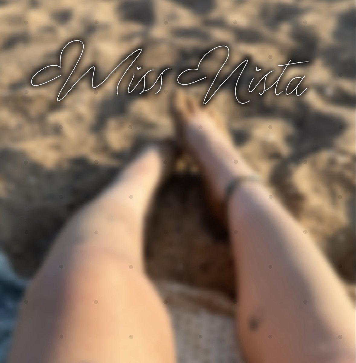 MissNista5's tweet photo. #findom #feet #feetworshi̇p #seller #toes #footfetish #mean #worship #domme https://t.co/773358wghd