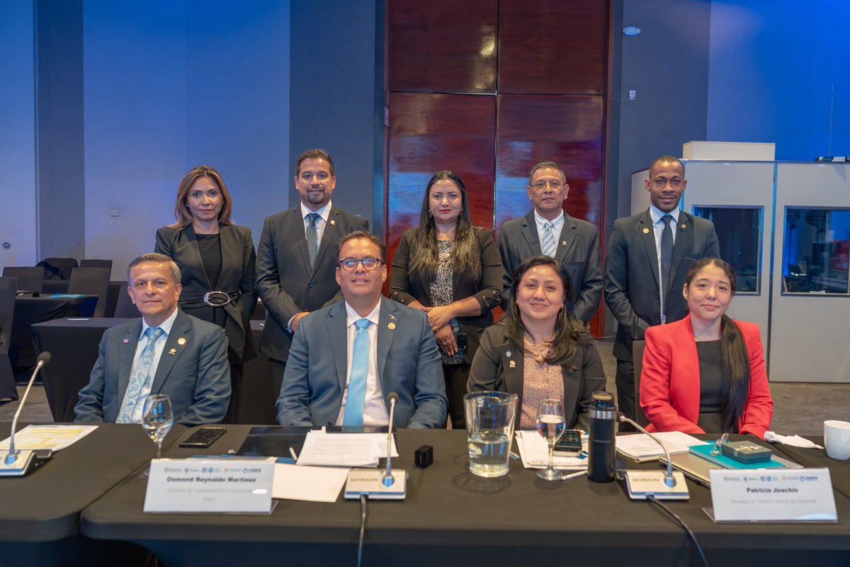 SEFINHN's tweet photo. 🇬🇹 | La viceministra de la Secretaría de Finanzas, Liliam Rivera, participó en la XVIII Reunión del Comité Directivo de CAPTAC-DR, que junto al Consejo Monetario Centroamericano y el Consejo de Ministros de Hacienda o Finanzas de Centroamérica, Panamá y República Dominicana (COSEFIN), se realizó en Guatemala.

Lee la nota completa aquí ⤵️

https://t.co/sIMhoZL7bv