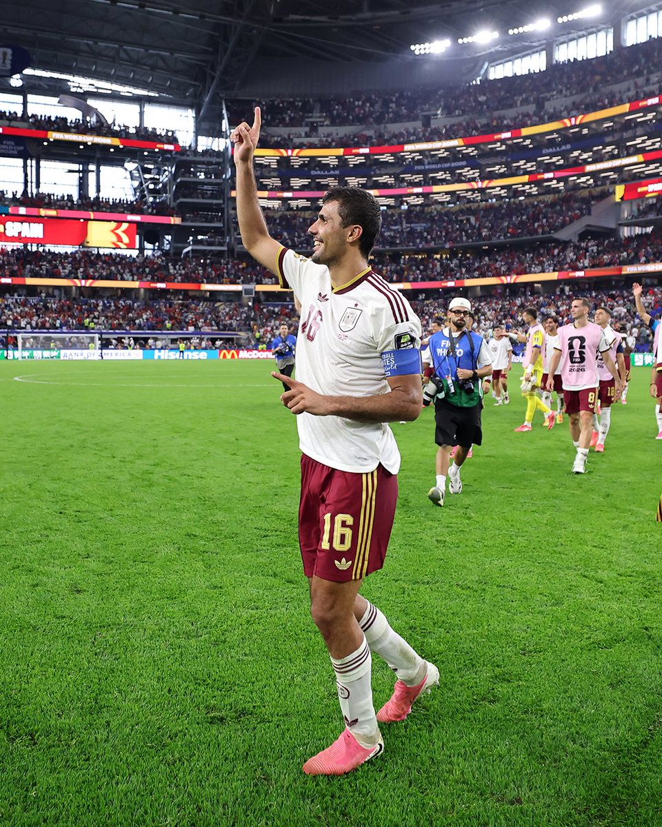 CBSSportsGolazo's tweet photo. Spain could break the record for longest international unbeaten streak in world football if they become 2026 World Cup champions 😱🏆 https://t.co/SkeZdmyxRQ