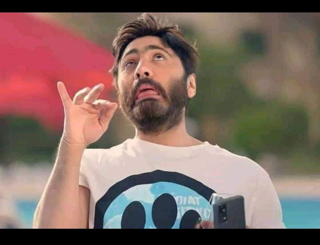 gharib_89's tweet photo. 😂😂 https://t.co/8BXjFdFY99