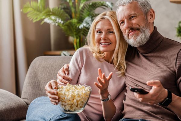 nathanodormd's tweet photo. Outpatient hip replacement is becoming a real option for many patients. 
Advances in surgical technique, anesthesia, and implant technology now allow some patients to go home the same day and recover in the comfort of home. 🏠 #DrNathanOdor https://t.co/NzFxPpbKR4 https://t.co/U6Ssz7rHhW